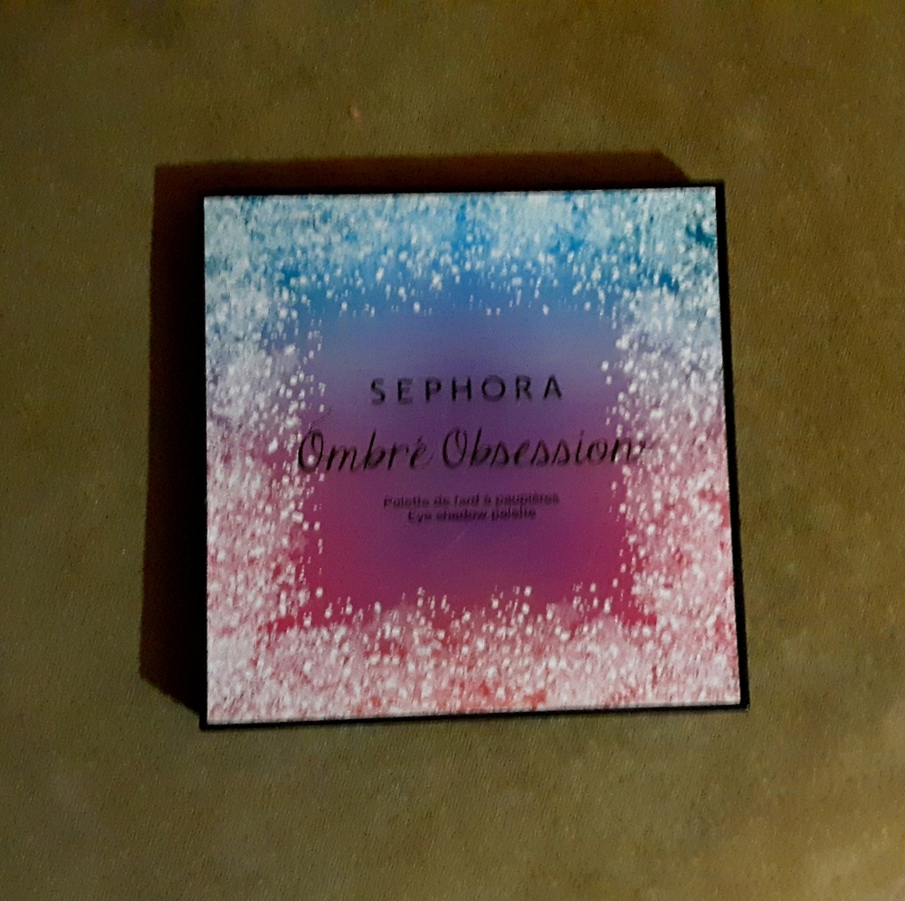 Eyeshadow palette